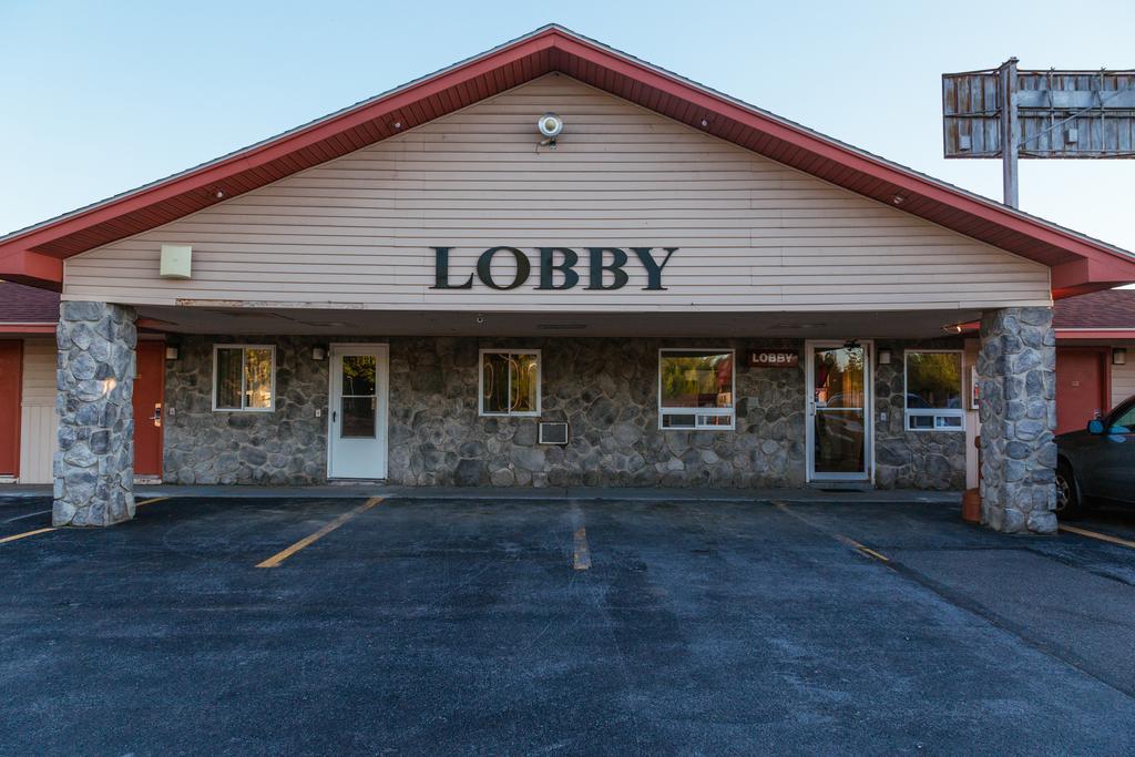 Knights Inn Pulaski en St. Lawrence Seaway (y alrededores)