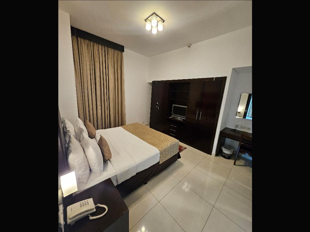 hotel-thumb