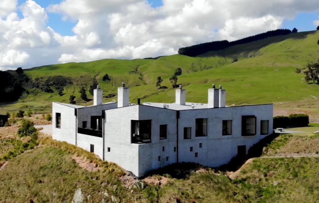 Kinloch Manor and Villas