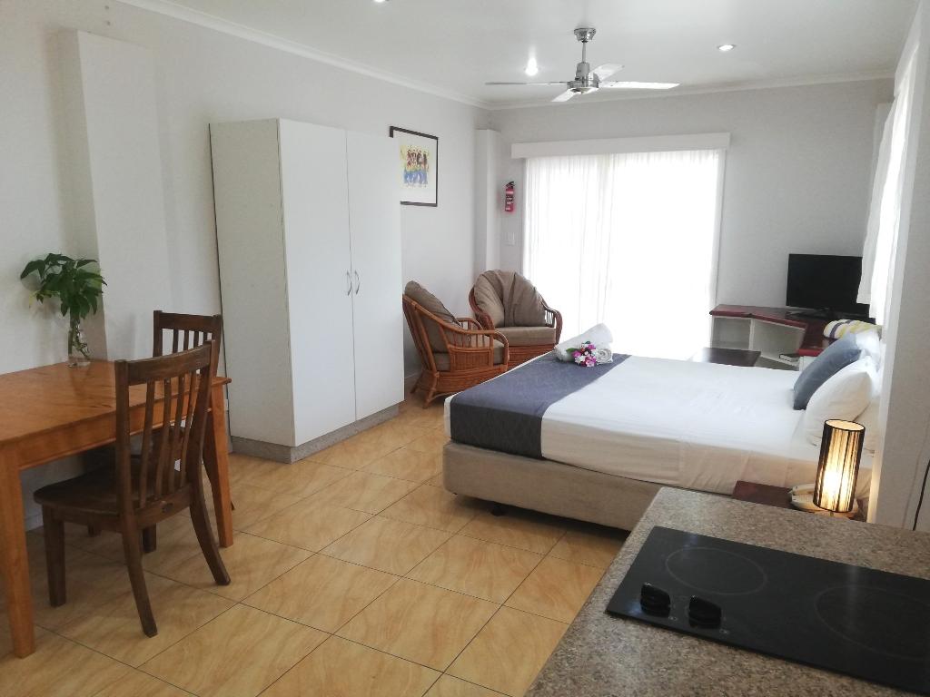 Moana Sands Beachfront Villas and Apartments