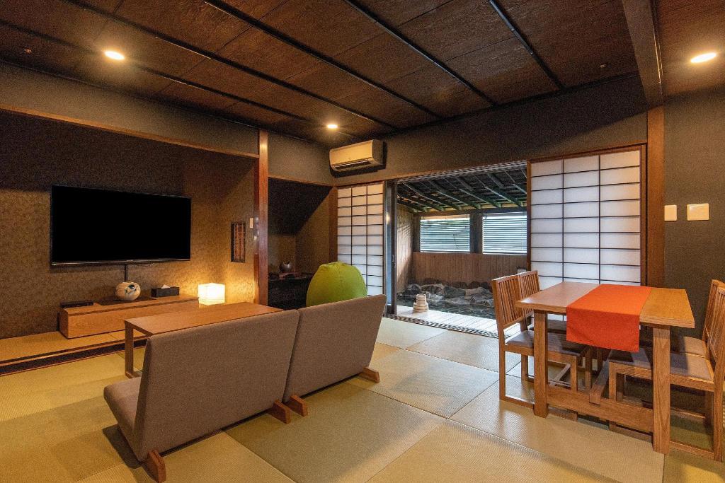Izunagaoka Onsen Villa Garden Ishinoya