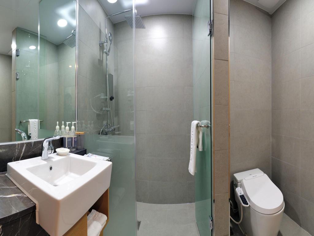 ON City Hotel