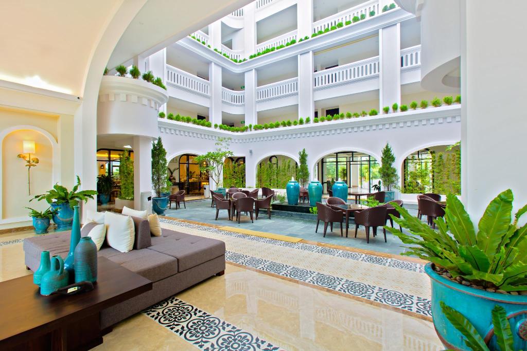 hotel-thumb