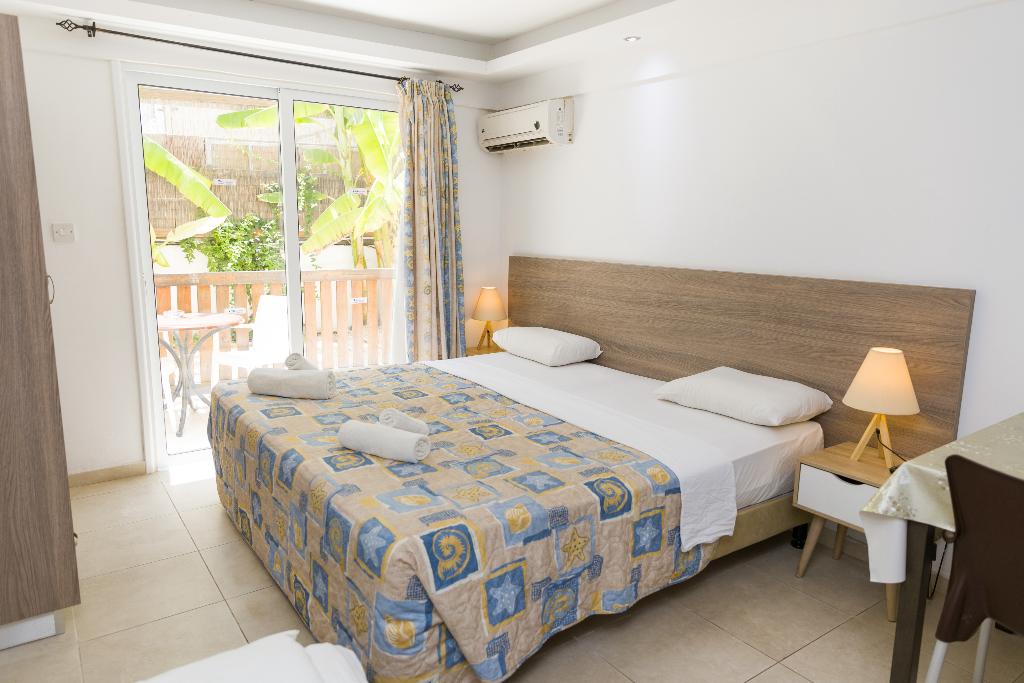 Alecos Hotel Apts
