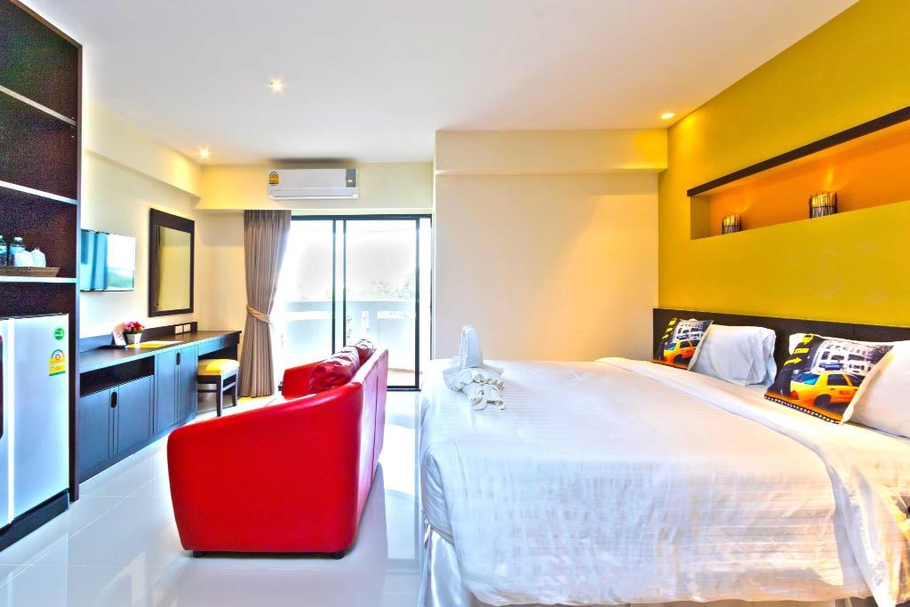 Chateau De Sukhumvit Hotel Bangkok