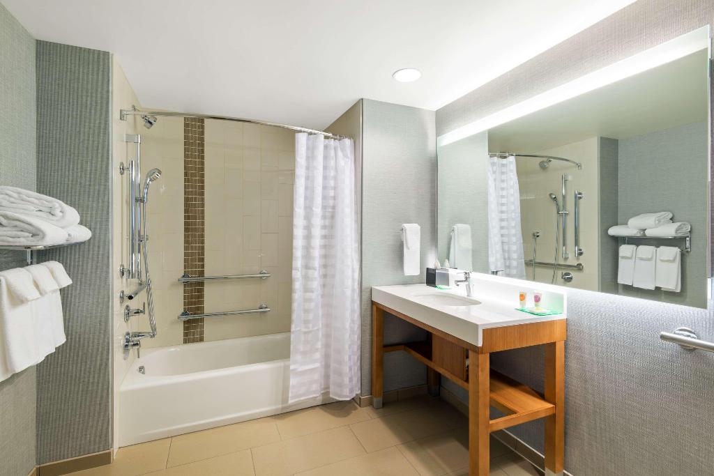Hyatt Place Denver Downtown