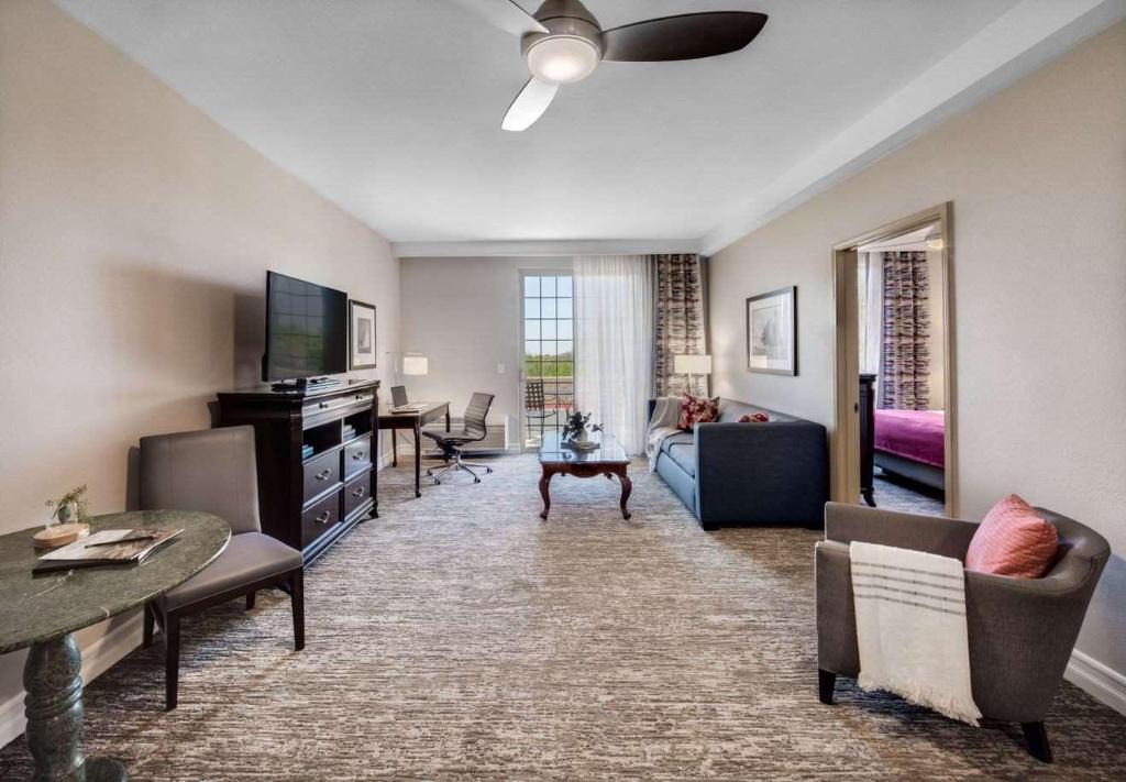 Ayres Suites Mission Viejo