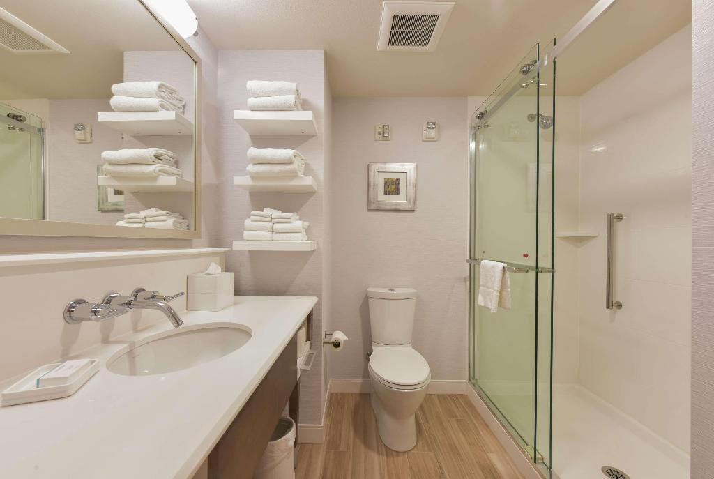 Hampton Inn & Suites Seattle/Redmond