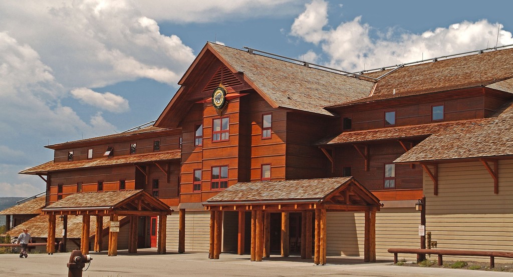Old Faithful Snow Lodge & Cabins photo 12