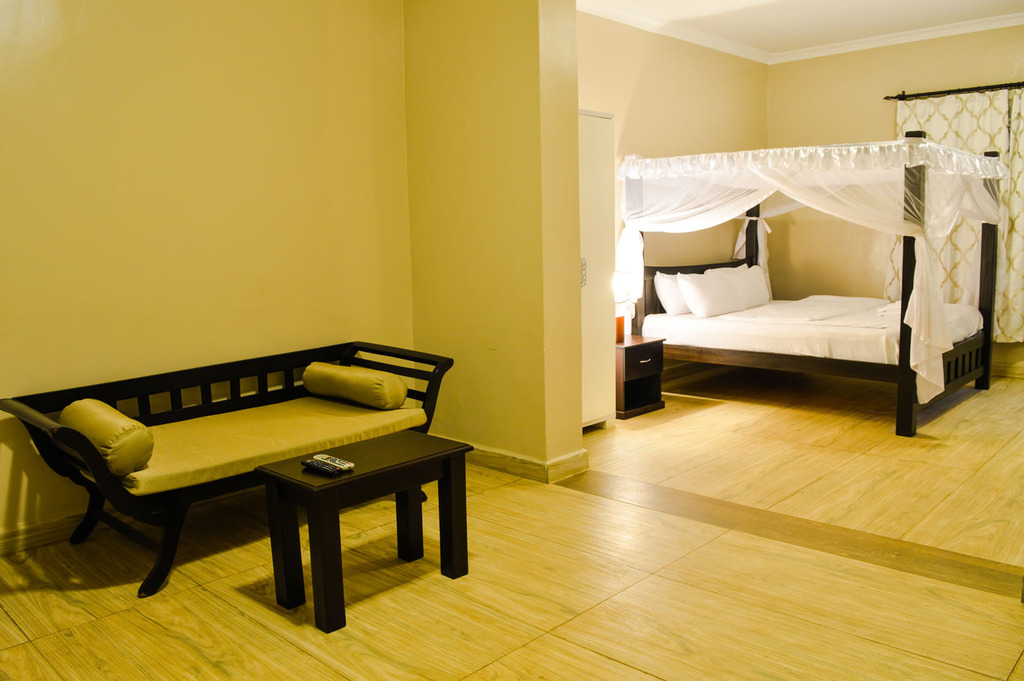 Jewelstone Hotel