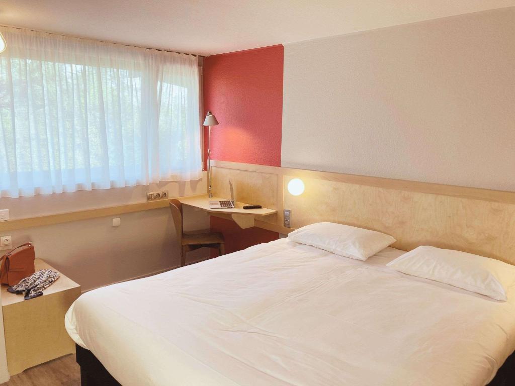 Greet Hotel Angouleme