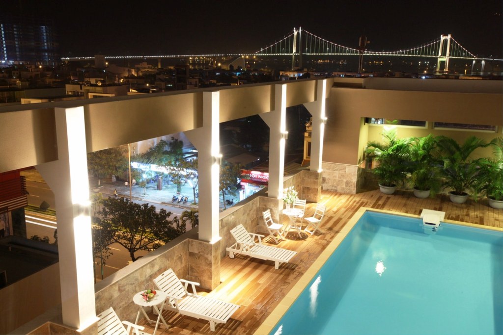 Stay Hotel - Pool