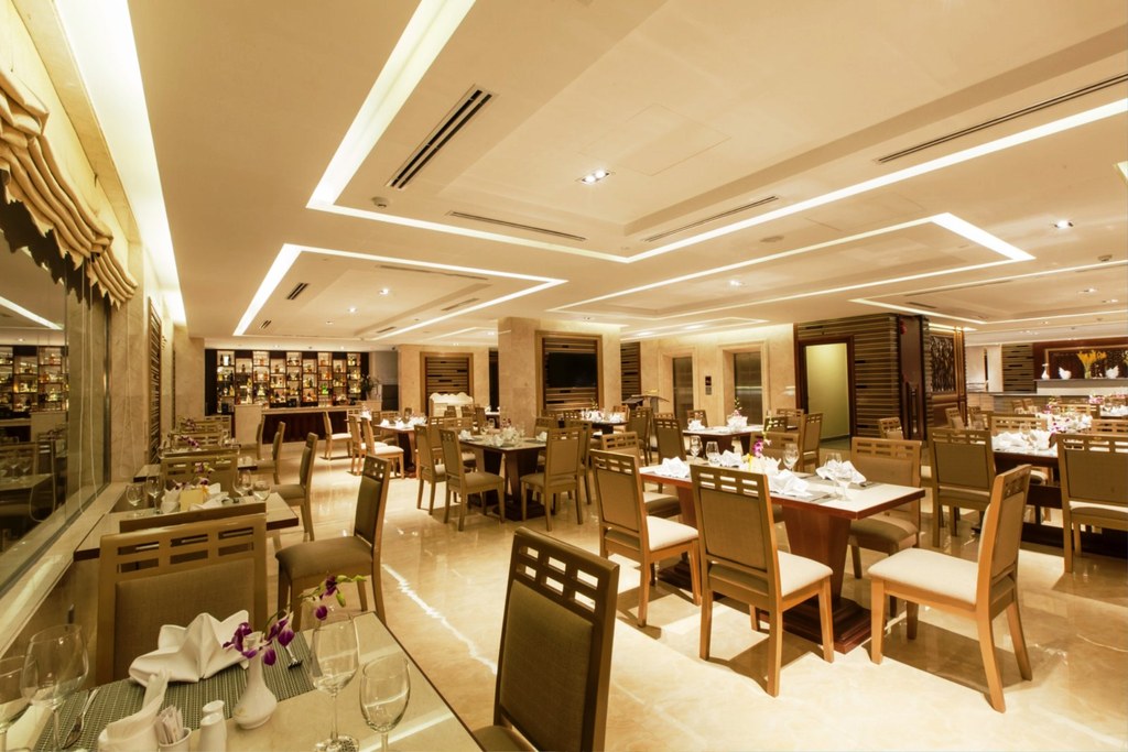 Stay Hotel - Restaurant