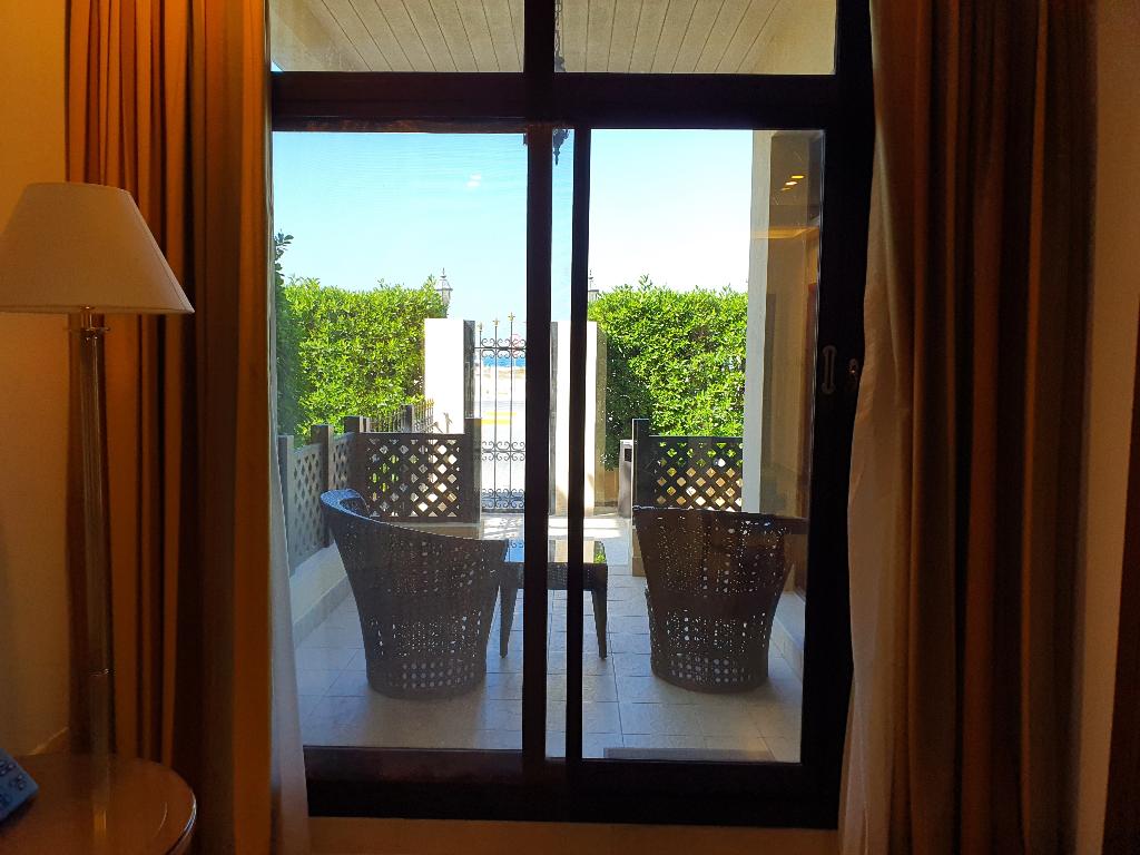 hotel-thumb