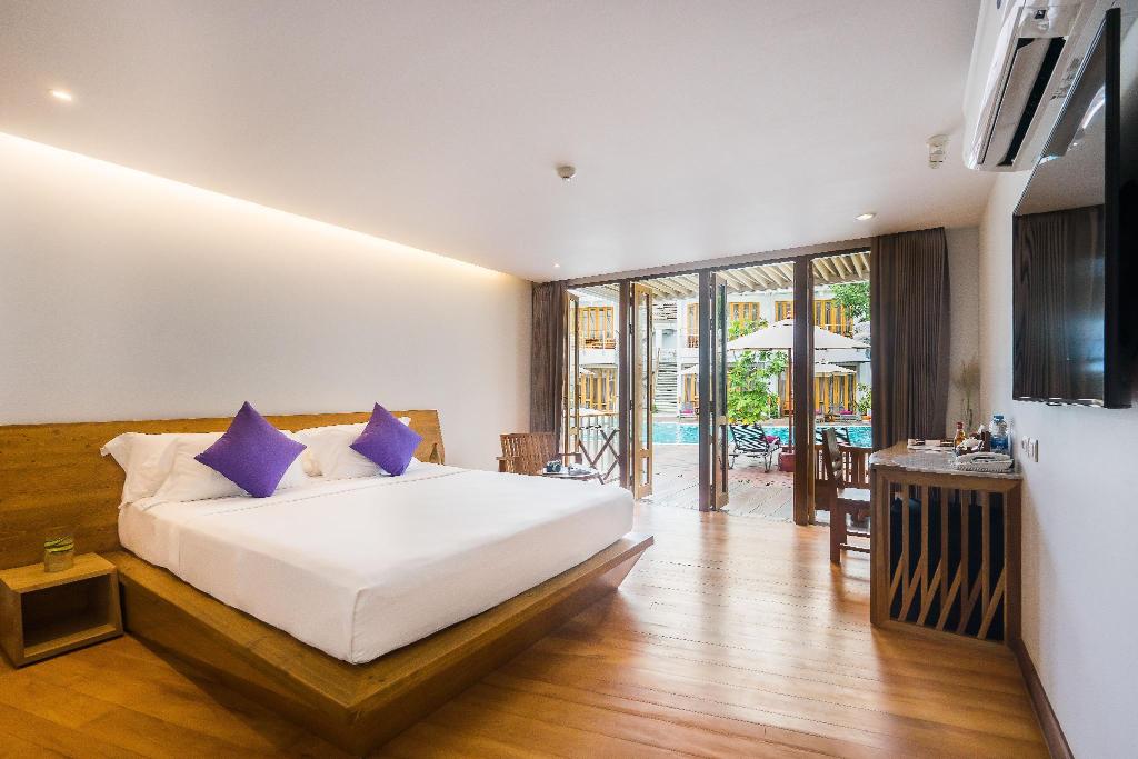 White Sand Samui Resort
