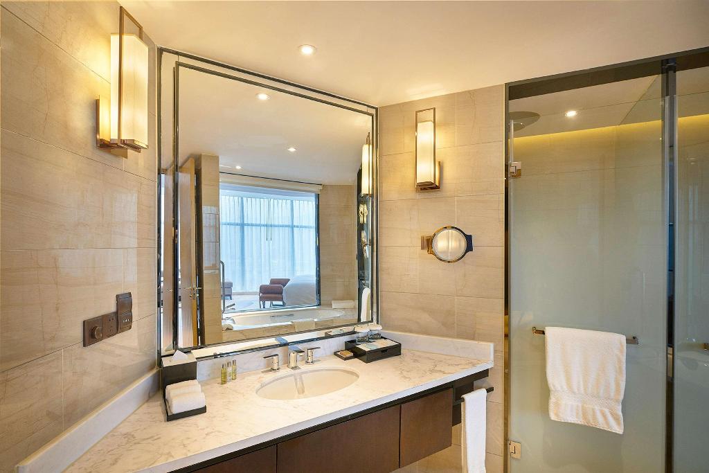 DoubleTree by Hilton Ningbo Beilun
