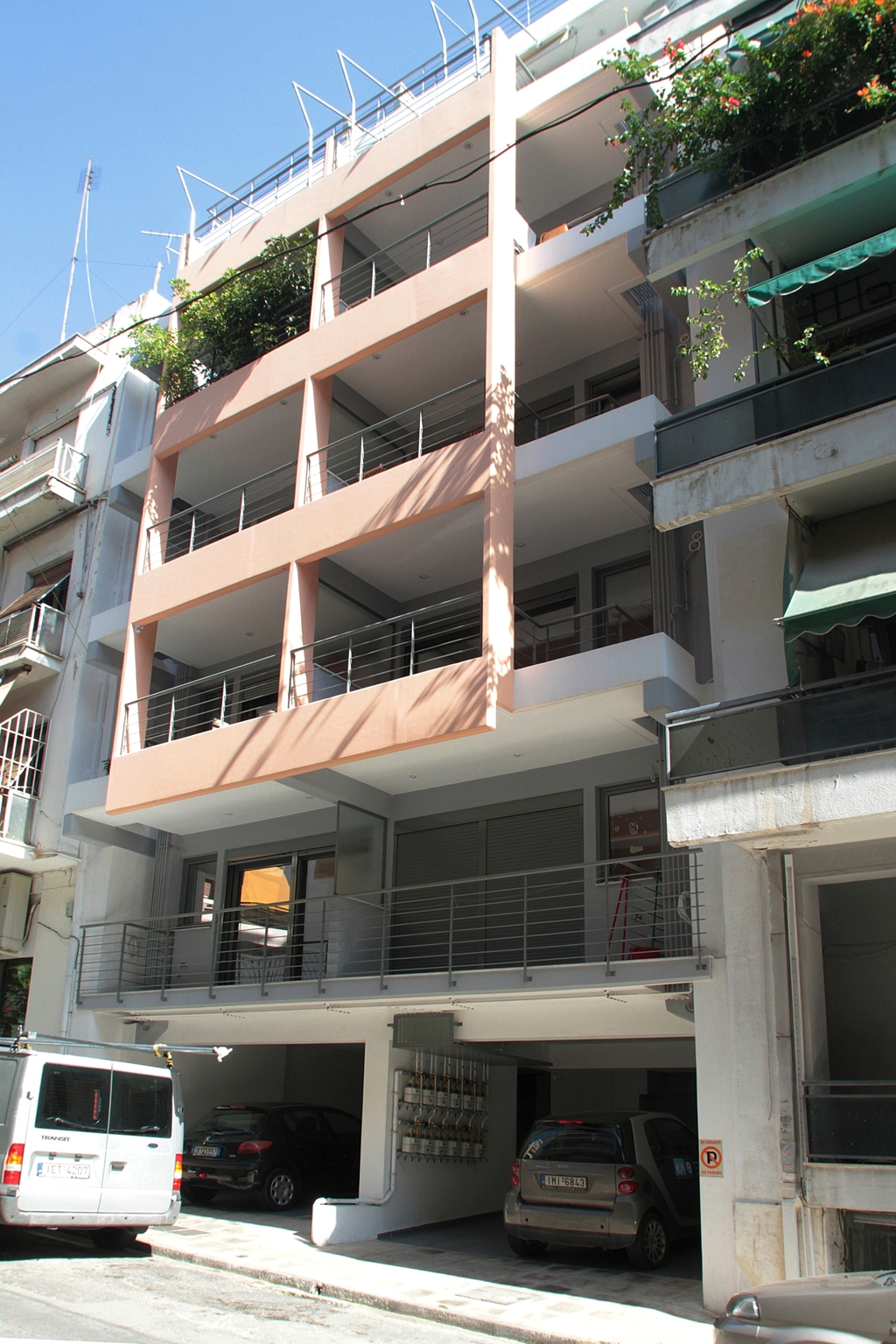 Elvita Apartments