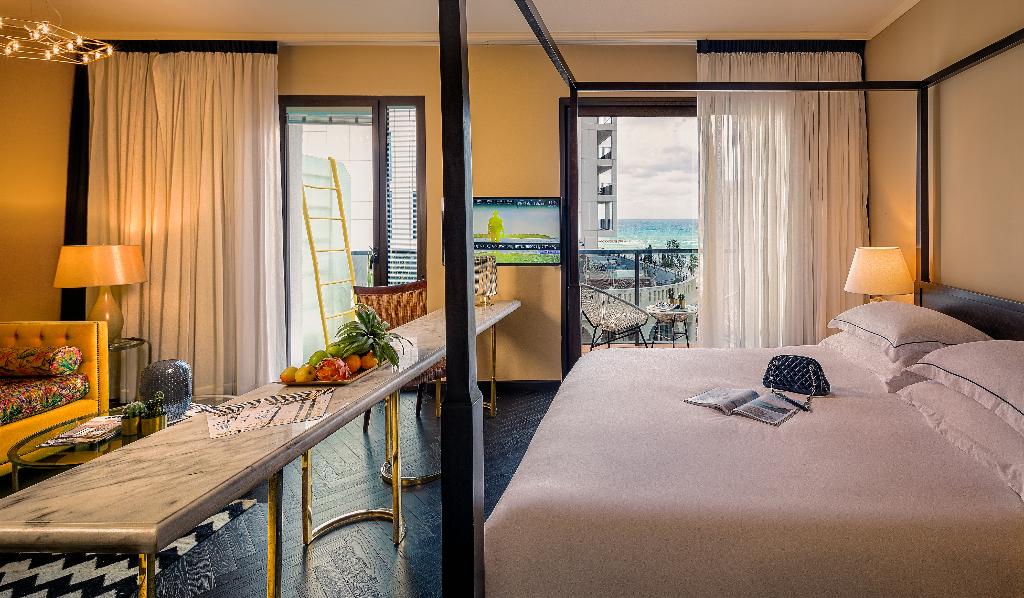 Brown Beach House Hotel