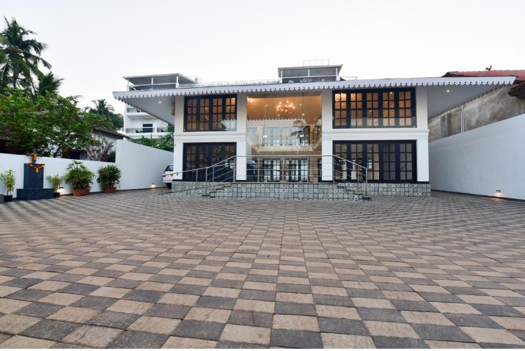 Silver Sands Serenity