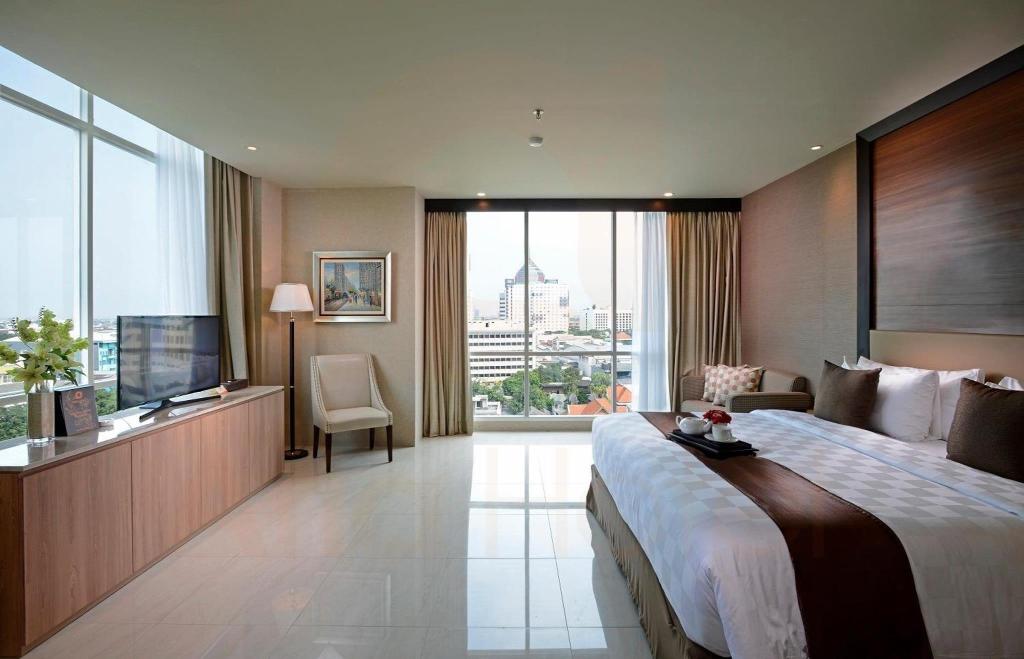 Aria Centra Surabaya