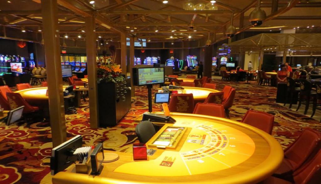 Lucky Dragon Hotel photo 8