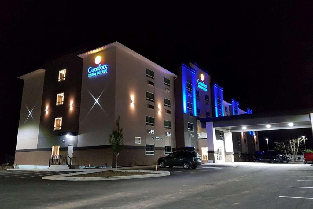 Comfort Inn & Suites