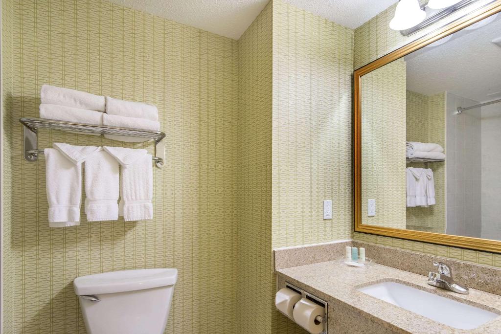 Clarion Hotel & Conference Centre Edmonton