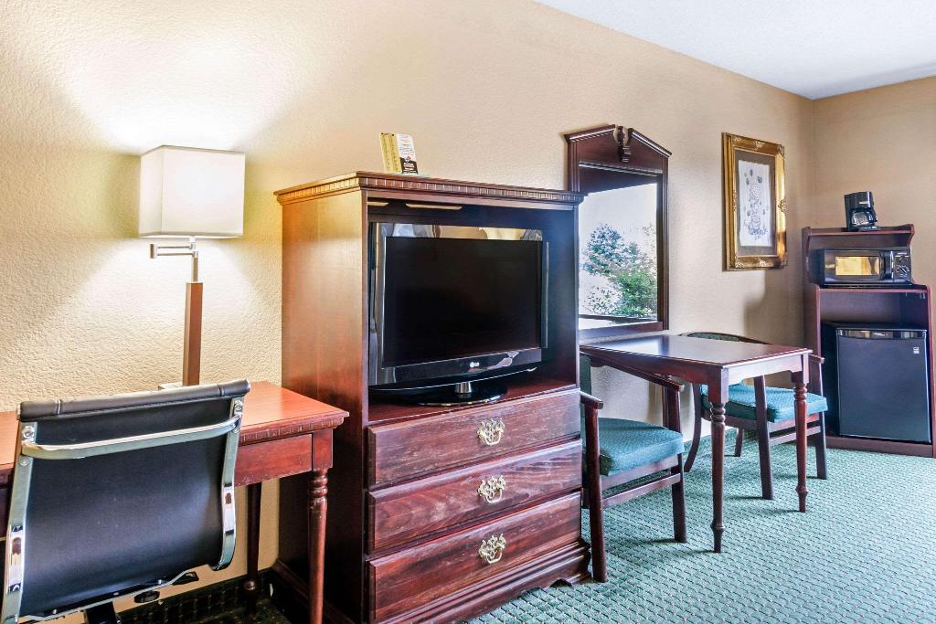 Quality Inn & Suites South Carthage