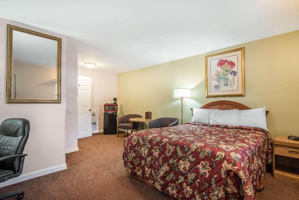 Rodeway Inn Bellows Falls