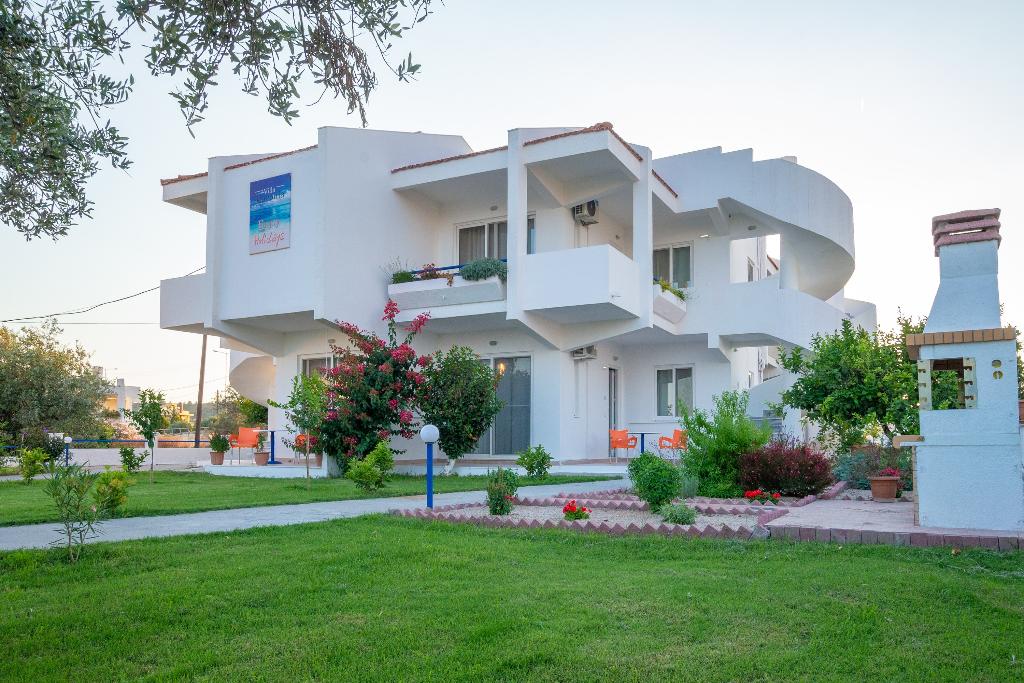 Villa Maroula