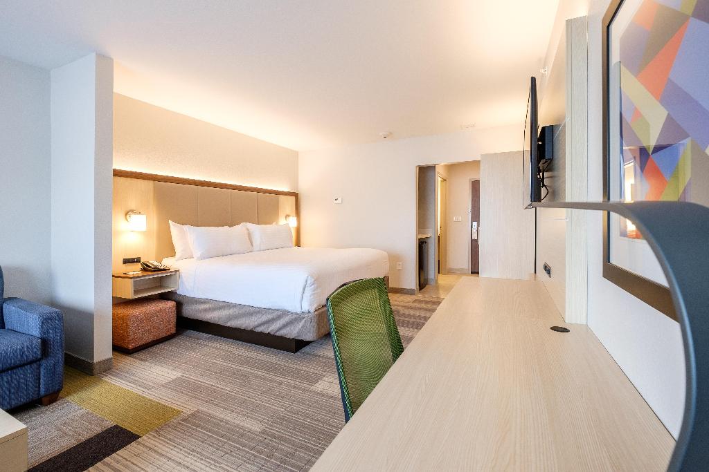 Holiday Inn Express and Suites Eagan Minneapolis A