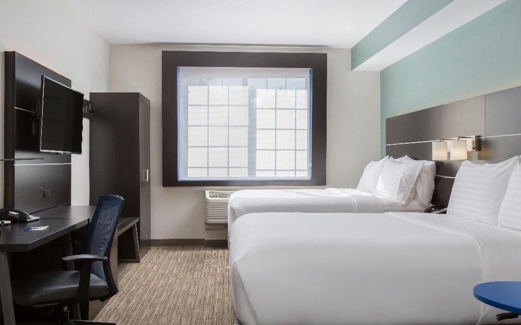 Holiday Inn Express and Suites Eugene Downtown Uni