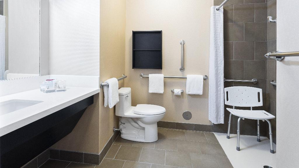 Candlewood Suites Grove City - Outlet Center IHG