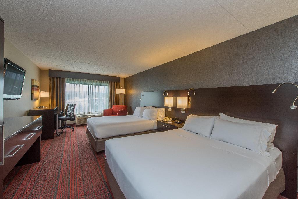 Holiday Inn Express and Suites Auburn