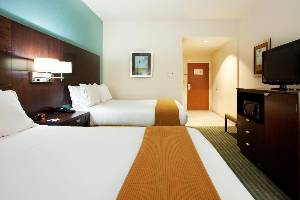 Holiday Inn Express PicayuneStennis Space Cntr.