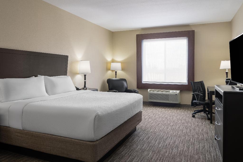 Holiday Inn Express and Suites Snyder