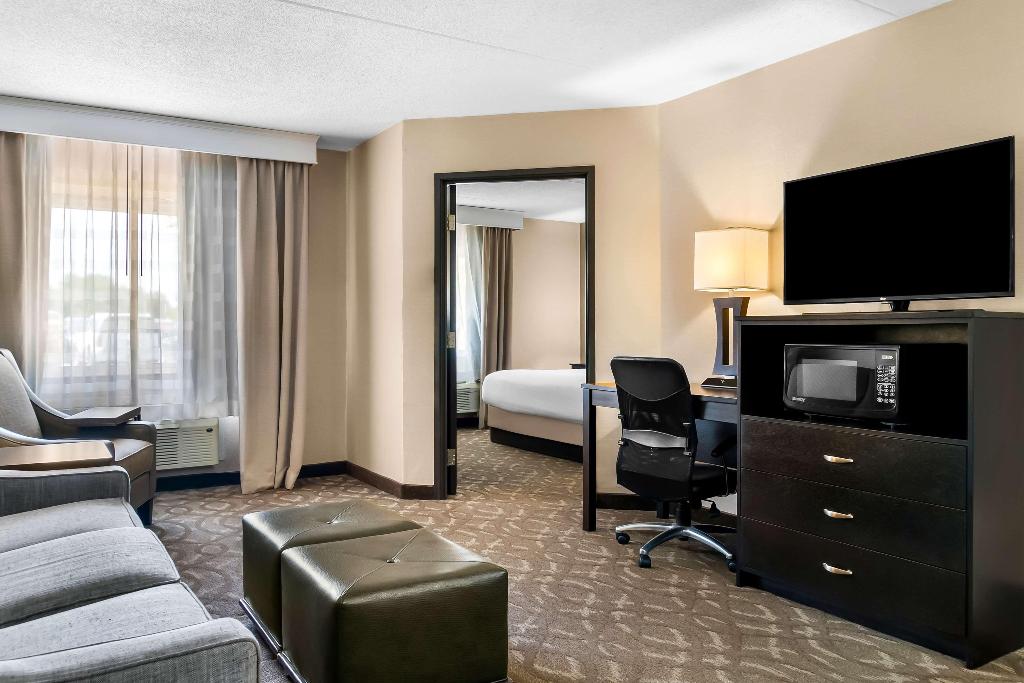 Best Western Okemos/East Lansing Hotel & Suites