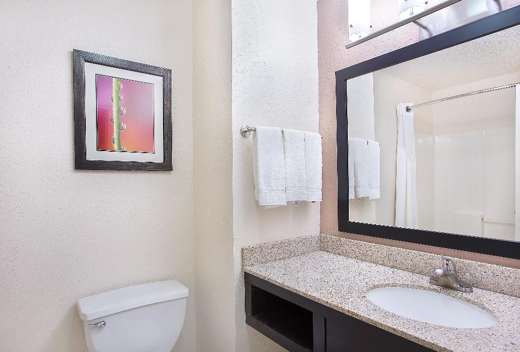 Holiday Inn Express & Suites Murphy By IHG