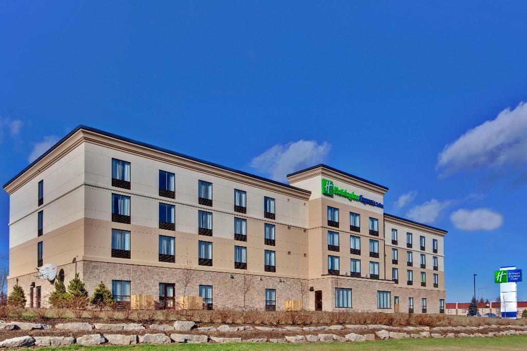 Holiday Inn Express and Suites Brockville