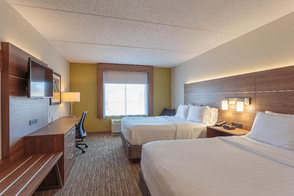 Holiday Inn Express and Suites Belleville