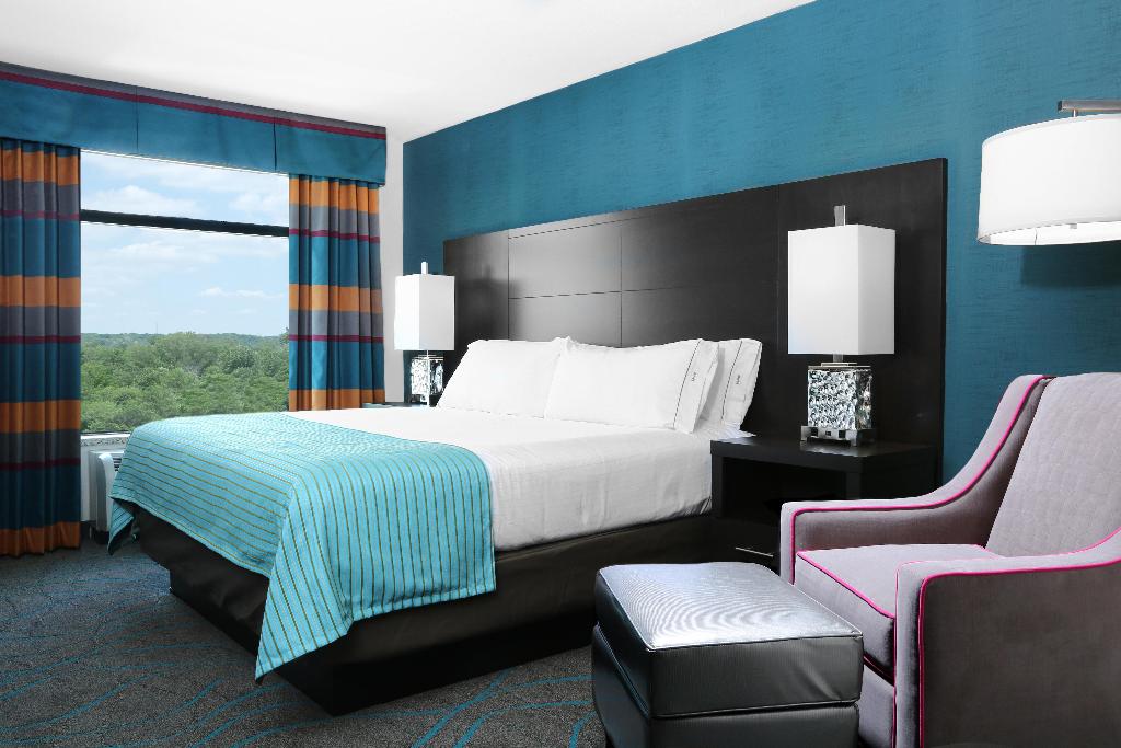 Holiday Inn Express Moline Quad Cities
