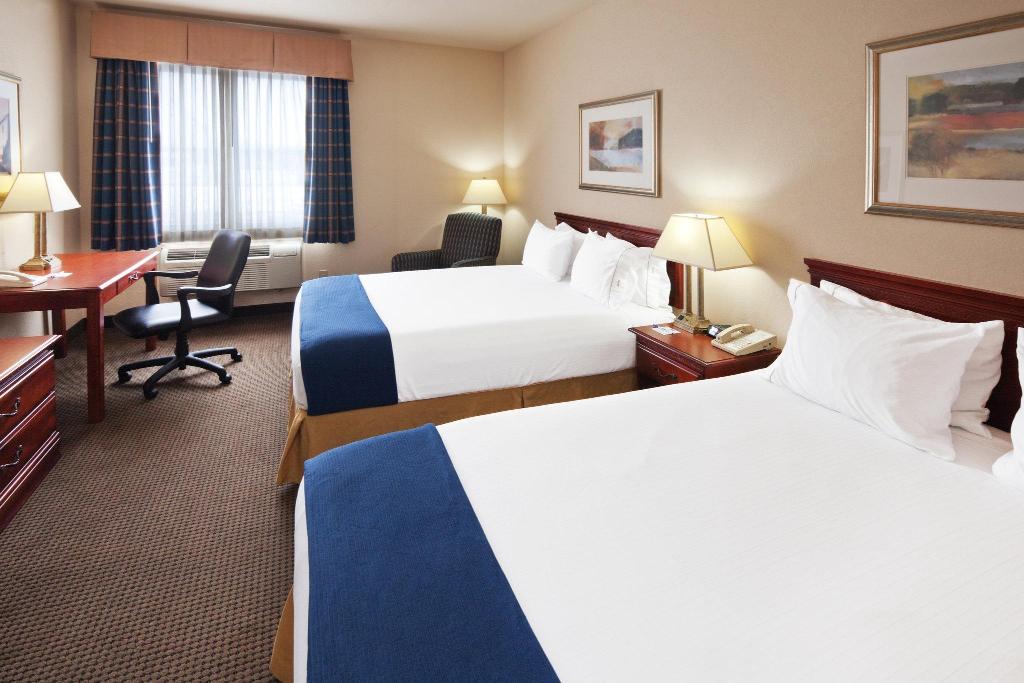 Holiday Inn Express Owasso