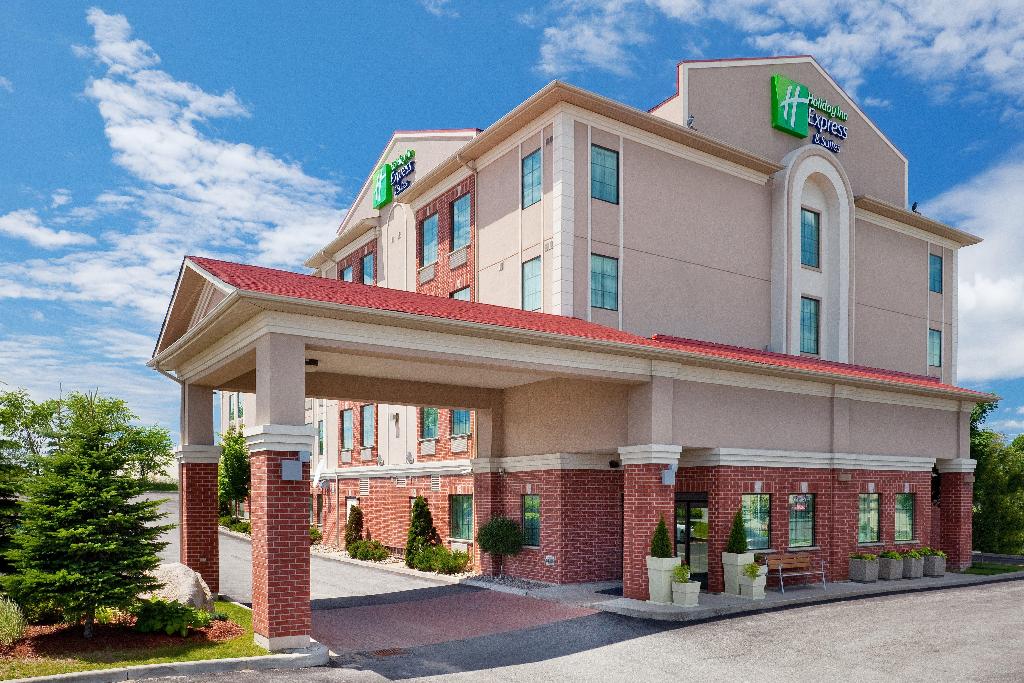 Holiday Inn Express and Suites Barrie