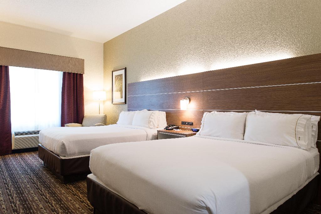 Holiday Inn Express and Suites Walterboro I 95