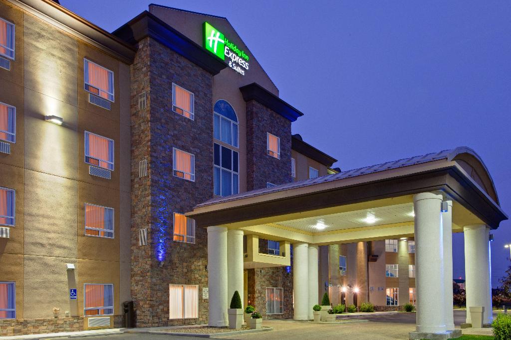 Holiday Inn Express Airport-Calgary by IHG