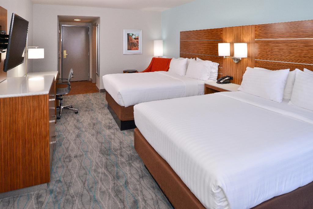 Holiday Inn Express & Suites Austin North Central