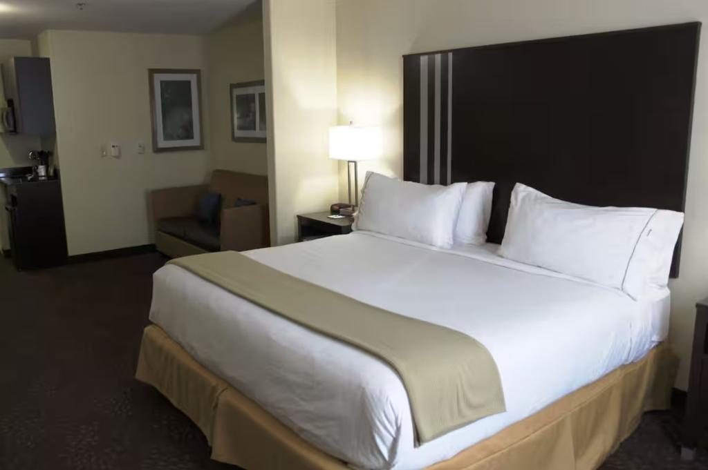 Holiday Inn Express Yorkton East