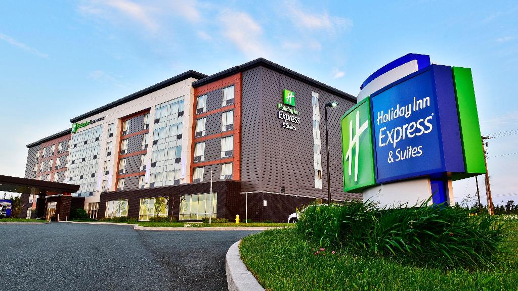 Holiday Inn Express and Suites St John s Airport