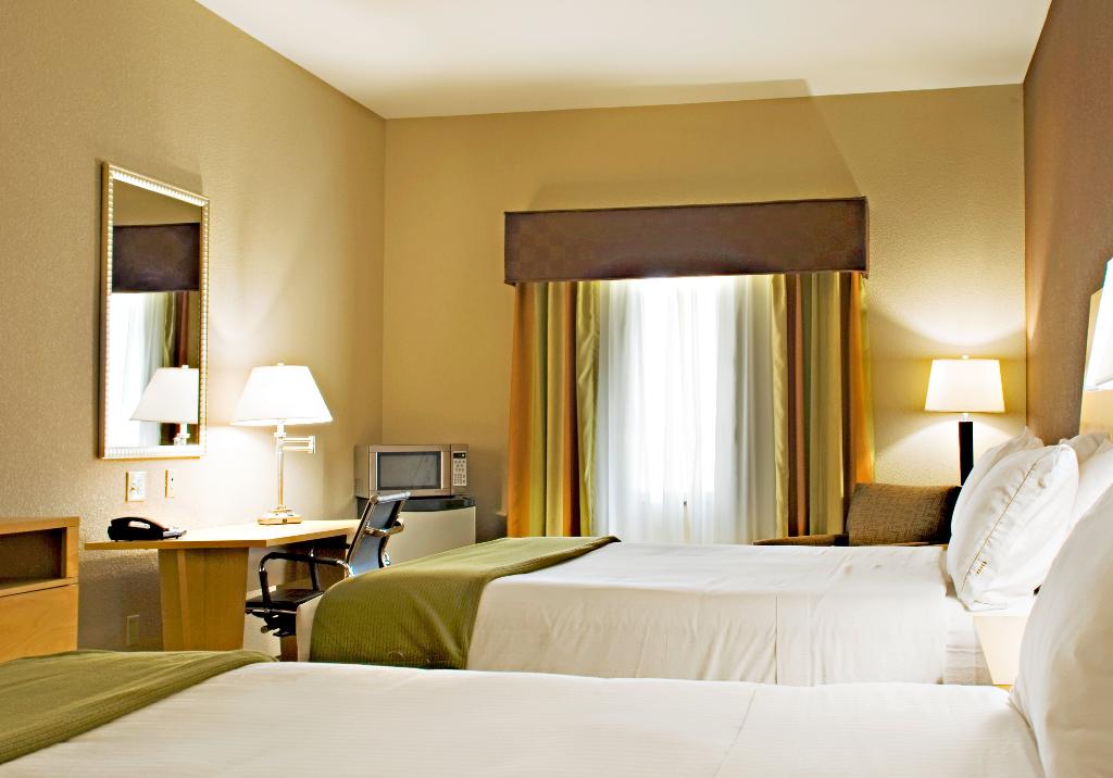 Holiday Inn Express and Suites Borger
