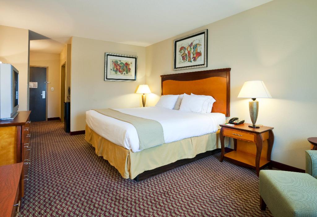 Holiday Inn Express Birmingham Inverness 280